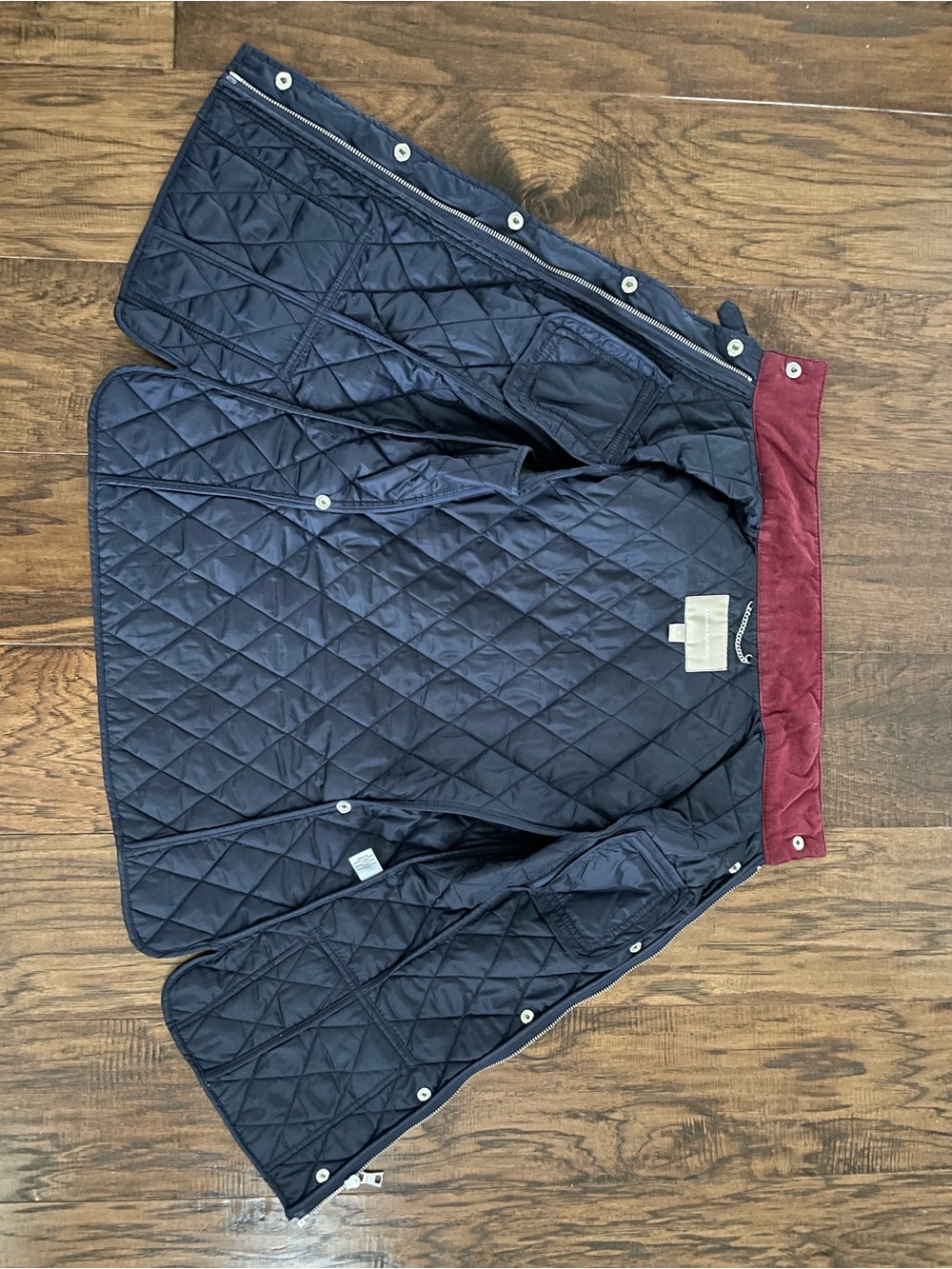 Banana Republic Quilted Navy Sleeveless Vest with Burgundy Trim - Picture 3 of 5